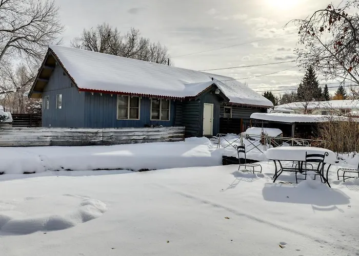 Quarter-acre 7 Mi To Sinks Canyon Holiday home *