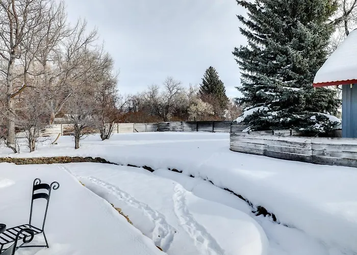 Quarter-acre 7 Mi To Sinks Canyon Holiday home *