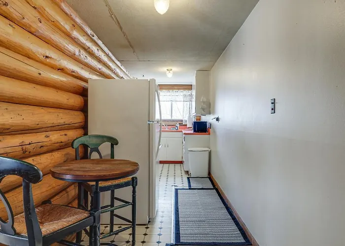 Quarter-acre 7 Mi To Sinks Canyon Holiday home *