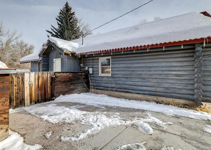 Quarter-acre 7 Mi To Sinks Canyon Holiday home